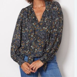Evereve charlie tie neck blouse Paisley Women’s Size S Black
